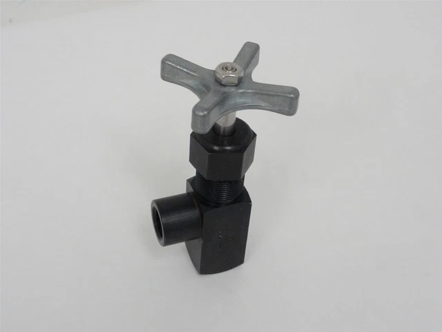 232909 New-No Box; Deltrol S302S1 Hydraulic Valve; 0.375" NPT; 10000psi; 18gpm