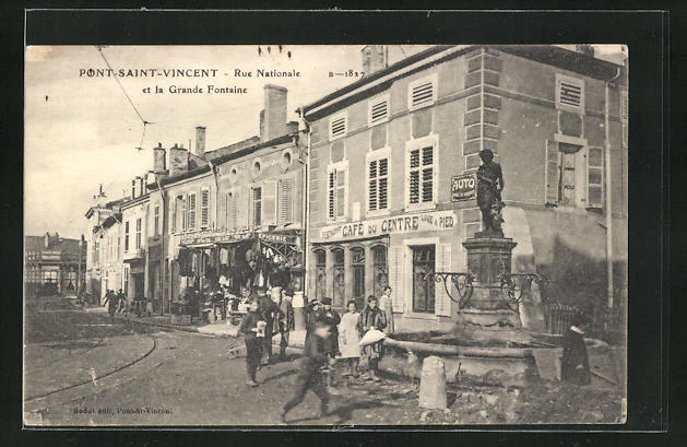 CPA Pont-Saint-Vincent, Rue Nationale et la Grande Fontaine