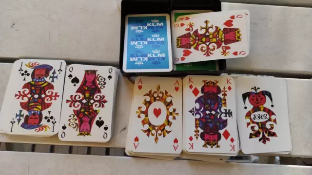 ANTEVIA - Lot de 2 Jeux de Carte 54 à Jouer plastifiées avec boîte