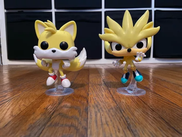Funko Pop! SONIC THE HEDGEHOG: Super Tails & Super Silver 2-Pack [Game –  BoomLoot