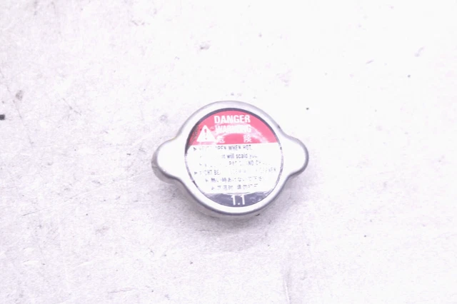 2018 15-18 Yamaha Yzf R3 300 Oem Radiator Cap Y116