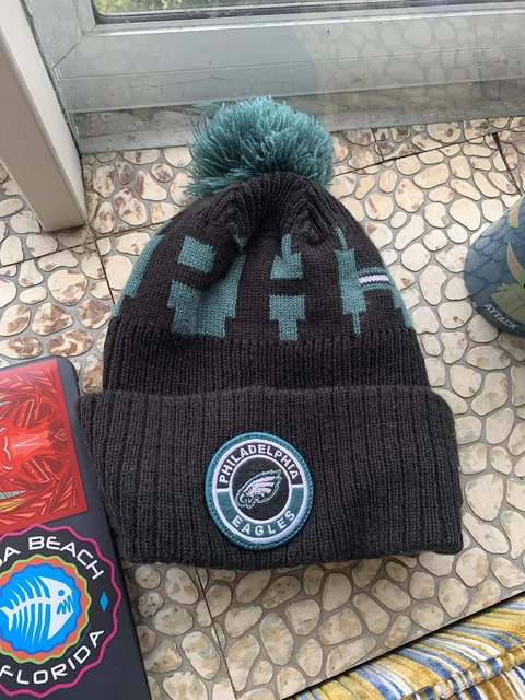 Philadelphia eagles LINED winter hat pom-pom Beanie black and green