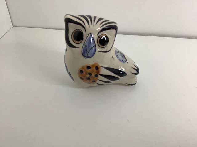 Vintage Tonala Eule. Mexikanischer Volkskunst Keramikvogel. Figur. Blau braun schwarz.