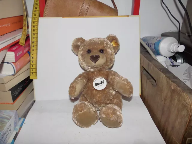 Moderner Steiff-Bär-Teddy-ca 18 cm-mit Schild, Knopf und Fahne-023613