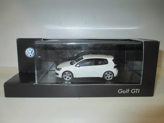 VOLKSWAGEN VW GOLF GTI 6 VI Blanc Candy White Weiss de 2009 par SCHUCO au 1/43