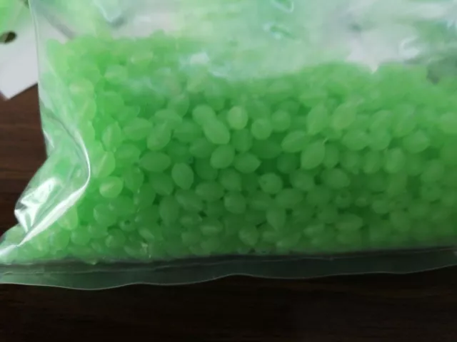 200 x Fishing Lumo Soft Glow Beads Green Oval Size 3X 4mm $11.0 freeshipping