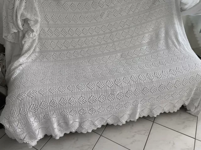 linge Ancien Couvre Lit Dentelle  Au Crochet Dentelle Écaille