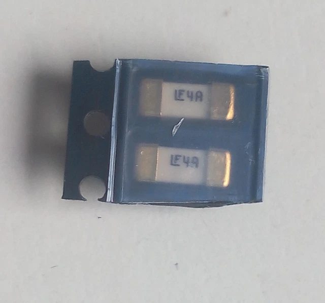 Lot de 2 Fusibles SMD 4A 125V à souder