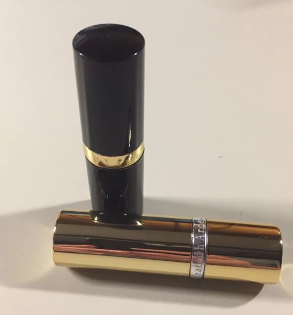 2 palos labiales Elizabeth Arden DESNUDOS Y SIN ALIENTO nuevos sin caja