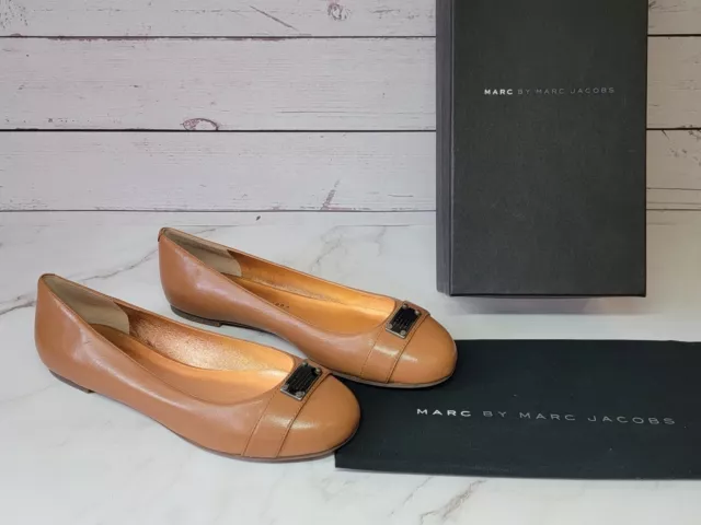 Marc by Marc Jacobs Small Logo Plaque Ballet Flats CAMEL