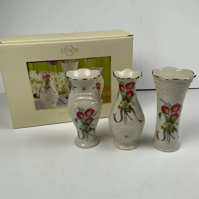 Lenox Classic Carved Spring Bud Vase Set of 3 Gold Trimmed Floral in box