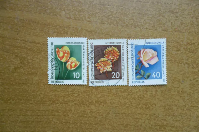 1 Satz gestempelte Briefmarken DDR 1961 (3)