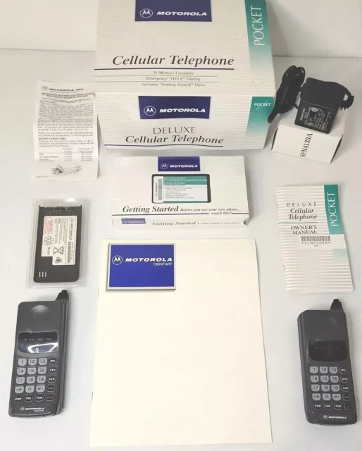 VTG Motorola Deluxe Cellular Pocket Telephone Cellphone + Phone Accessories