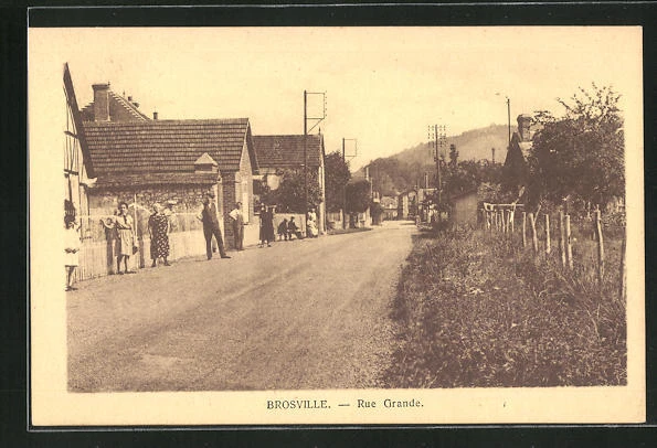CPA Brosville, Rue Grande, vue de la rue