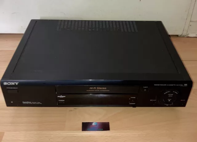 Magnetoscope Enregistreur VHS Sony SLV-E720 Sans Télécommande « Hors Service »