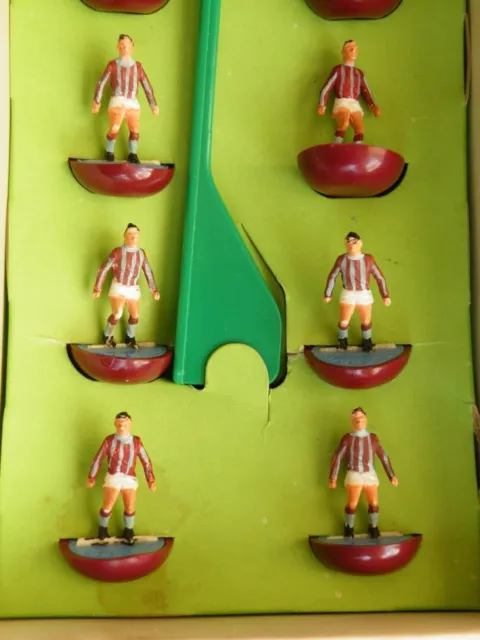 Subbuteo Heavyweight Team Crystal Palace Players Fantastic Condition 3