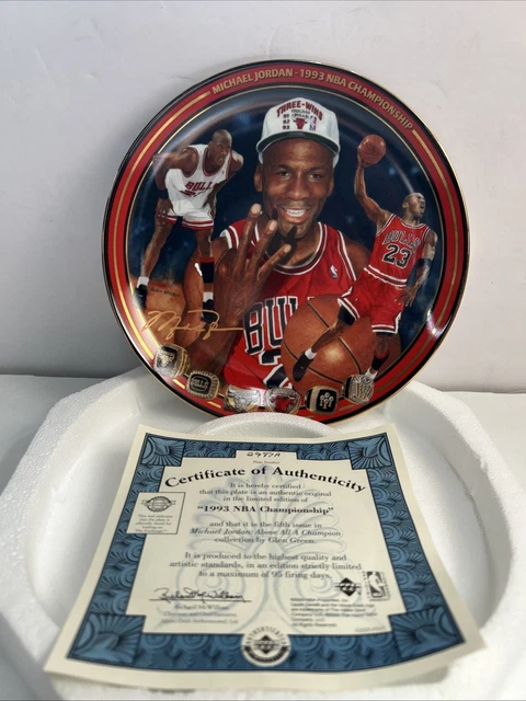 Three Peat Michael Jordan Hoop Ring Bulls Win Jordan First Title