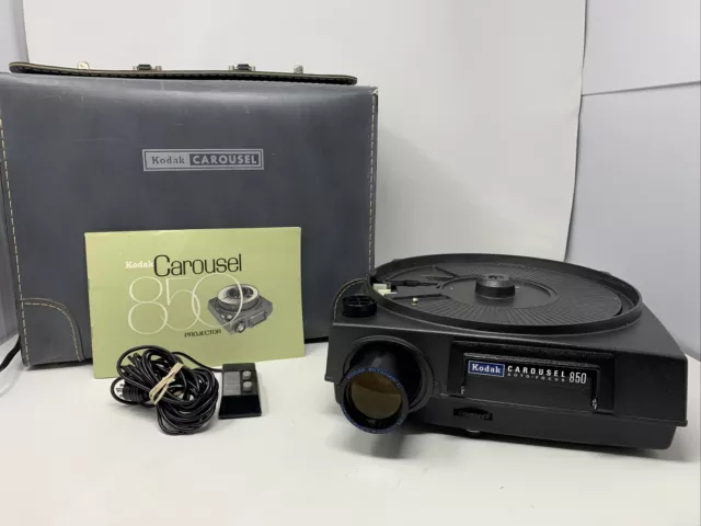 Kodak 850 Carousel Slide Projector Case Remote Manual Bundle Tested