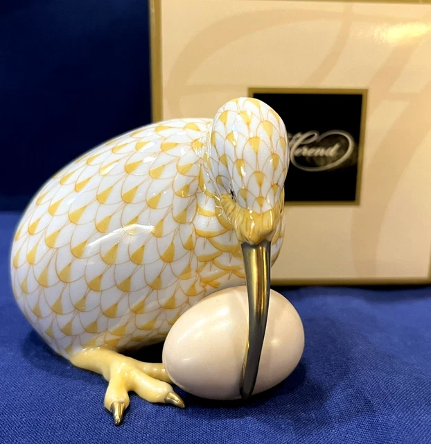 Herend Figurine Kiwi Bird w/ Egg Butterscotch Fishnet NIB