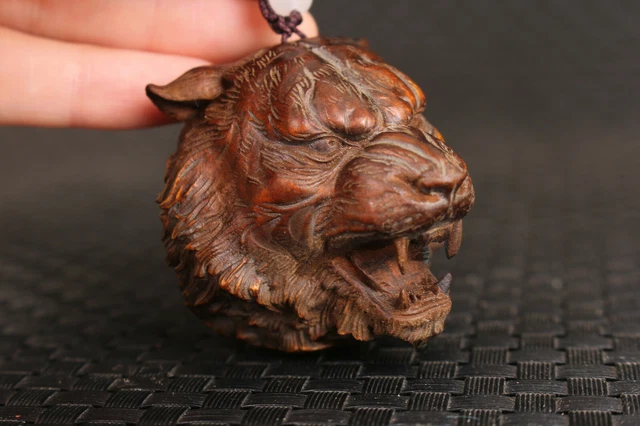 Japanese boxwood hand carved tiger Figure statue netsuke collectable gift