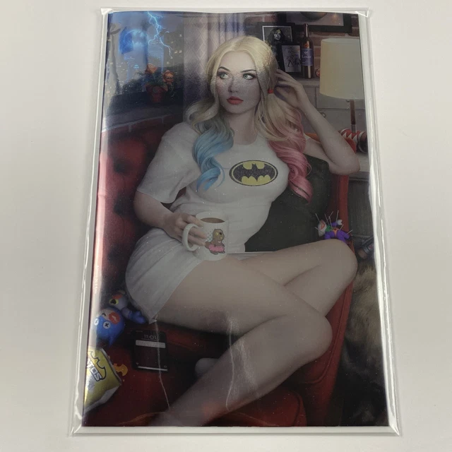 Harley Quinn 24 Foil Virgin Variant by Warren Louw NM Batman