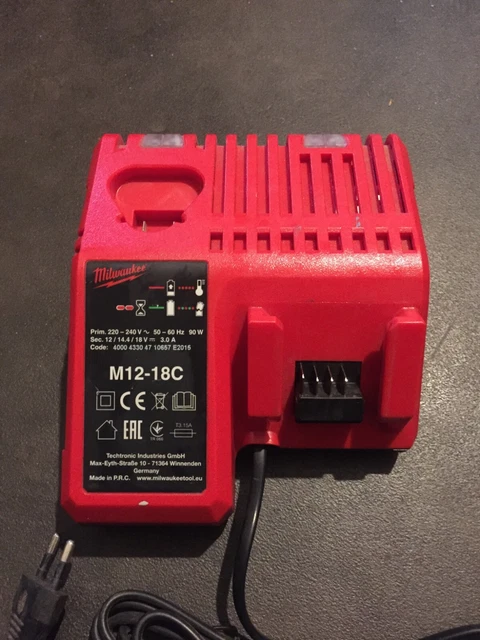 chargeur Milwaukee M12-18C
