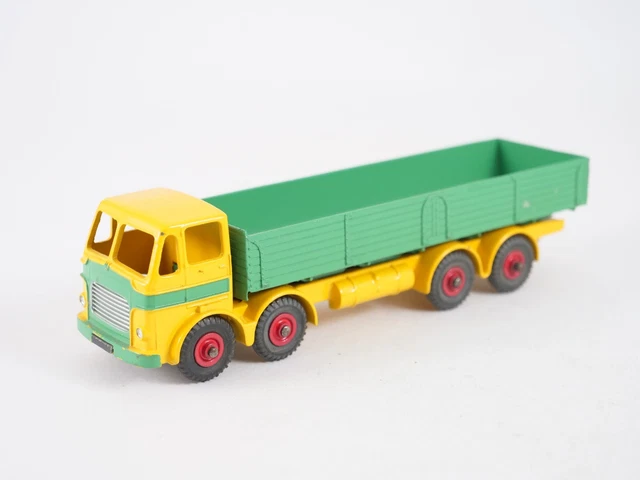 DINKY TOYS 533 - Leyland Comet Cement Wagon - en boîte - jaune EUR 350,00 - FR