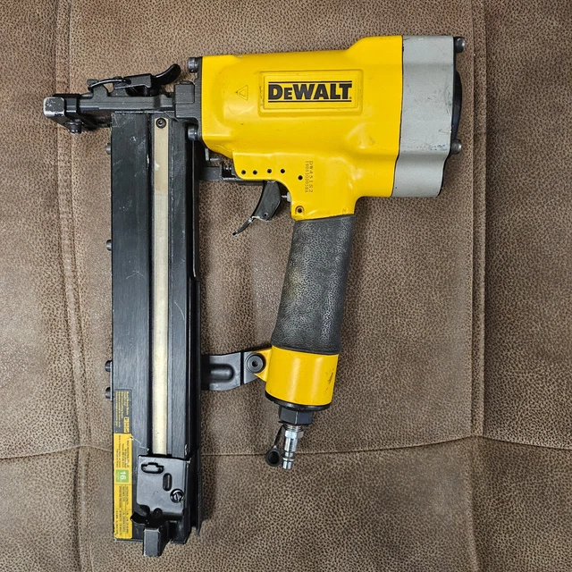 Dewalt dw451s2 2025