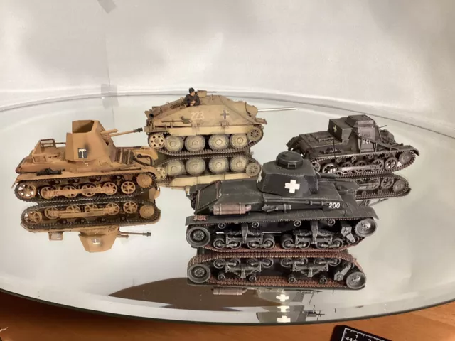 Italeri, Zvezda Panzer 1/35 gebaut Konvolut von 4 deutschen WW II Modellen