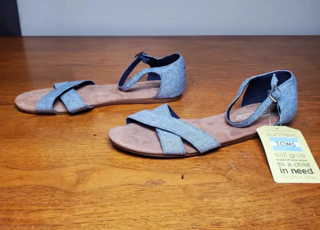 Womens Toms Correa Sandal Chambray Denim And Stripes Size 9.5