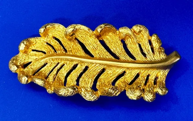 Feather Leaf Cutout Unique Design Large Gold Tone Vintage Figural Belt Buckle