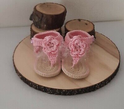 Sandaletti infradito neonata rosa, fatti a mano 0-3 mesi in cotone. battesimo