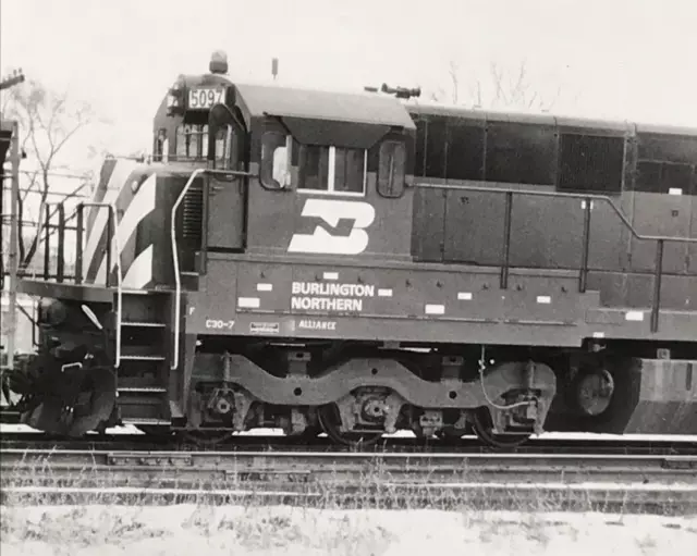Burlington Northern Railroad BN #5097 C30-7 Locomotive Train B&W Photo W Chicago