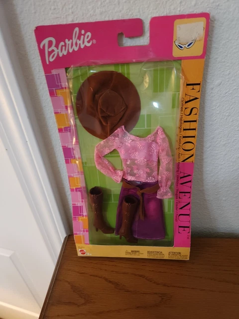 2001 Mattel Barbie Fasion Avenue Metro Style 25701 A.M. In Aspen