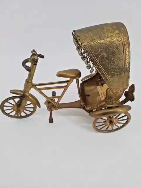 Collectable Brass Rickshaw Decorative item