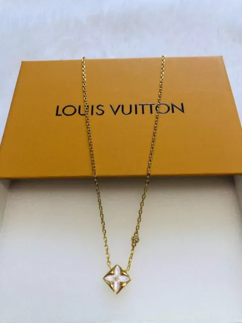 New Louis Vuitton LV Petal Charm Pendant on Chain Necklace