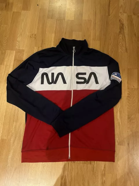 Nasa hoodie pull and bear best sale