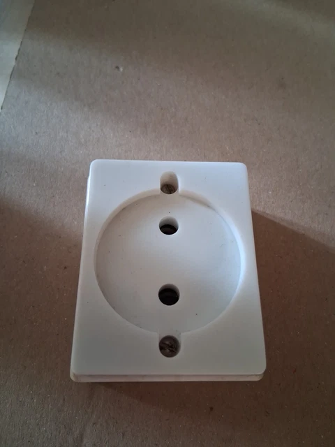 Kit Électrique Legrand Mistral : 1 Va-et-Vient + 1 Prise 2P + Boîtier - Neuf