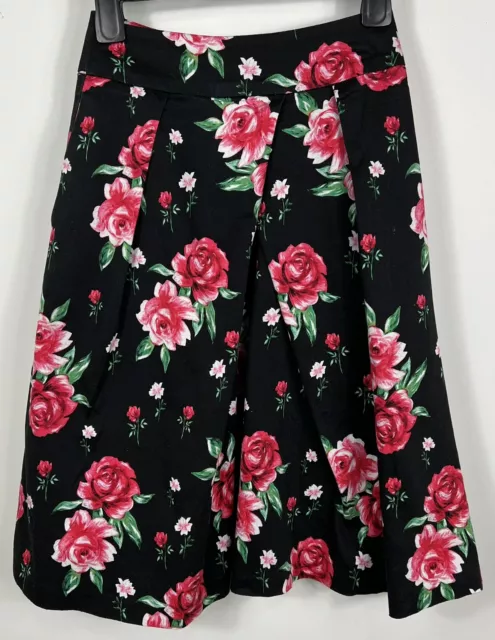 Review Floral Black and Red Roses Flare Skirt - Size 6 - Two Pockets