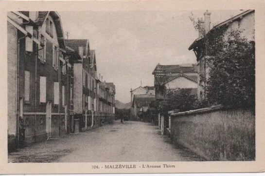 CPA - MALZÉVILLE - l'Avenue Thiers