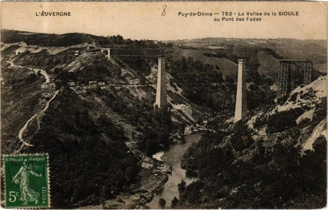 CPA L'Auvergne - PUY-de-DOME - La Vallée de la SIOULE au Pont des FADES (244709)