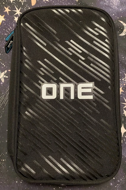New One Glove Company Goalkeeper Glove Storage Wallet