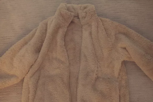 NEW $40 Uniqlo Fluffy Yarn Fleece Full-Zip Jacket BEIGE SIZE M 2