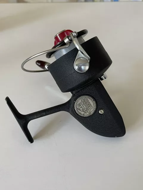 Vintage DAM Quick 330N Spinning Reel in Excellent Condition. Beautiful Old Reel! Vintage DAM Quick 330N Spinning Reel in Excellent Condition. Beautiful Old Reel!