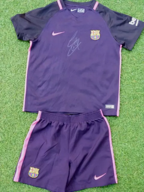 ENSEMBLE MAILLOT short FC BARCELONA Barca fcb signed signe LUDOVIC GIULY foot EUR 39 95 PicClick FR