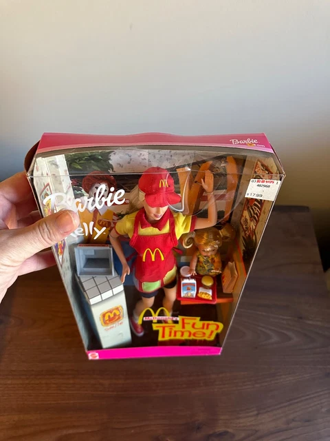 2001 Barbie and Kelly McDonald’s Fun Time NRFB Mattel #29395 Vintage New 2