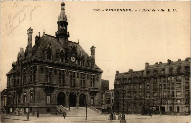 CPA Val-de-MARNE Vincennes L'Hotel de Ville (983212)