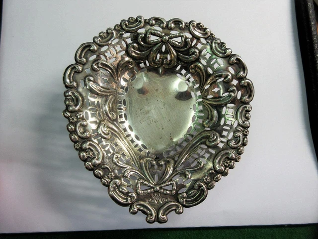 PIATTO BON BON BON BON ARGENTO MASSICCIO VITTORIANO ANTICO - James Charles Jay, Chester 1897