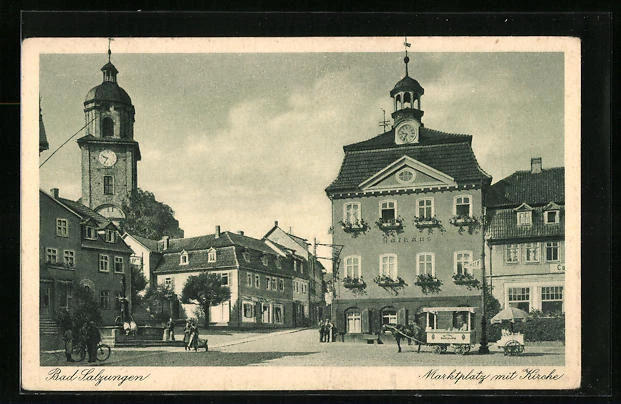 AK Bad Salzungen, Straßenpartie am Marktplatz mit Kirche