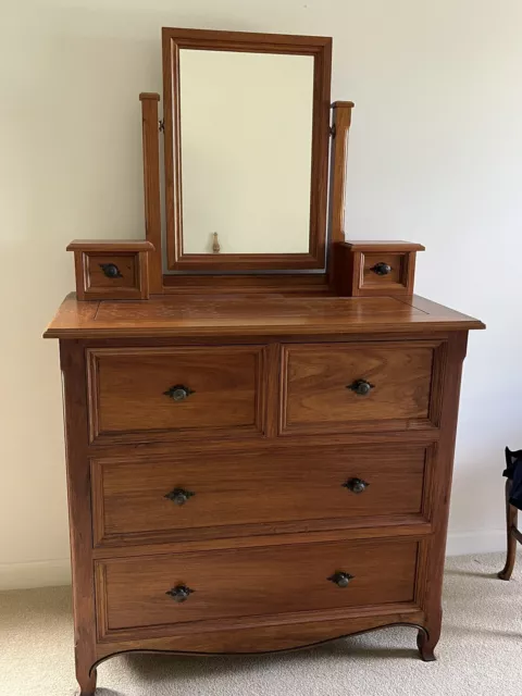 dressing table & matching bedside tables
